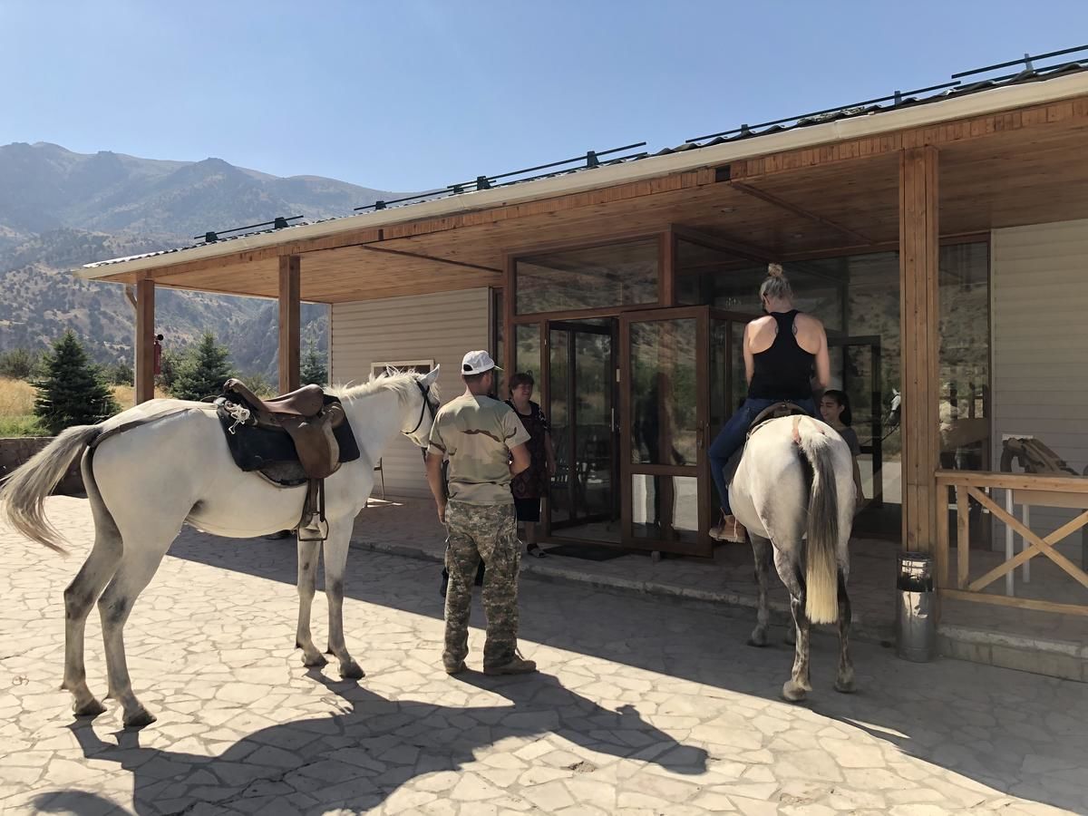 Отель Eco Lodge in the Caucasus Wildlife Refuge Urtsʼadzor-28
